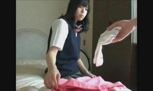 持参した制服からテニスウエアに着替えさせられた時点で怪しいとは思ったけど